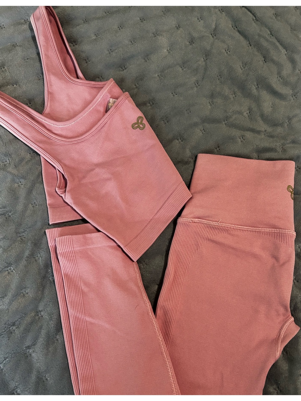 aritzia set